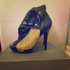 Alexander McQueen Booties